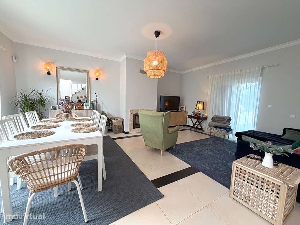 Moradia Isolada T4 a venda com piscina e Garagem em Azeitão - Grande imagem: 4/25