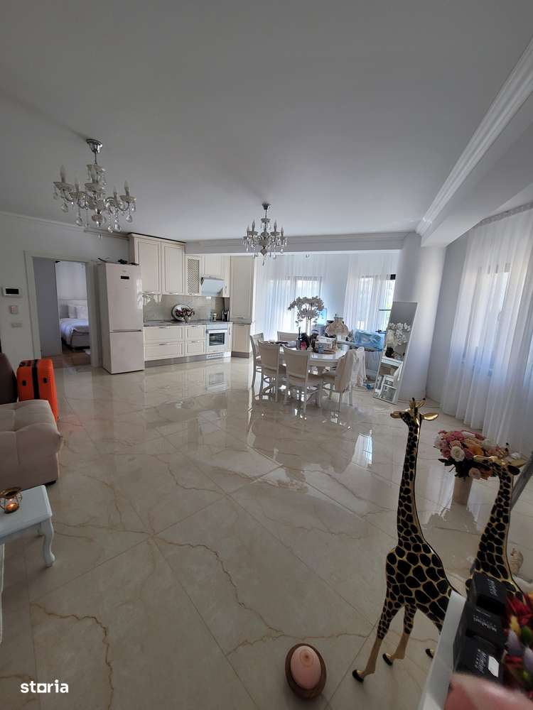 3 cam BLOC COLIBRI pret 168 000 euro - Imagine principală: 1/13