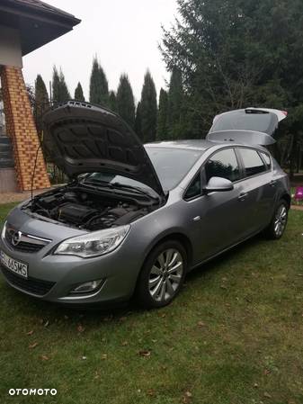 Opel Astra IV 1.6 Enjoy - 9