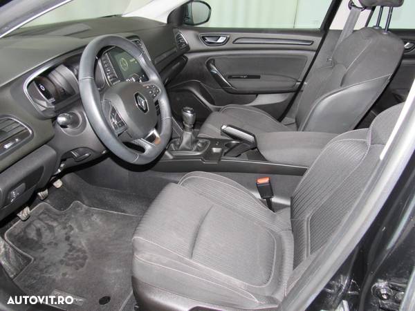 Renault Megane TCe GPF Business - 10