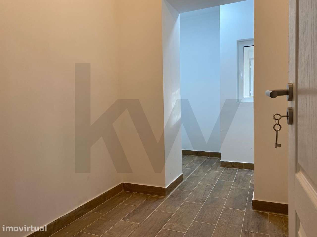 Venda T2 Cave com Logradouro em Campolide – Alta Rentabilidade (Yield - Grande imagem: 5/9