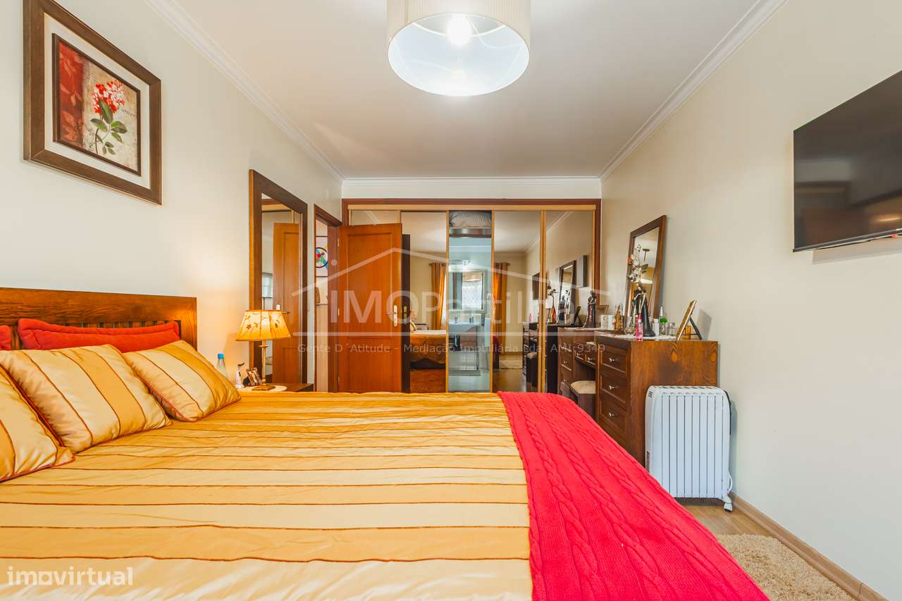Apartamento T2 C/ Dois Lugares de Estacionamento na Malveira-17
