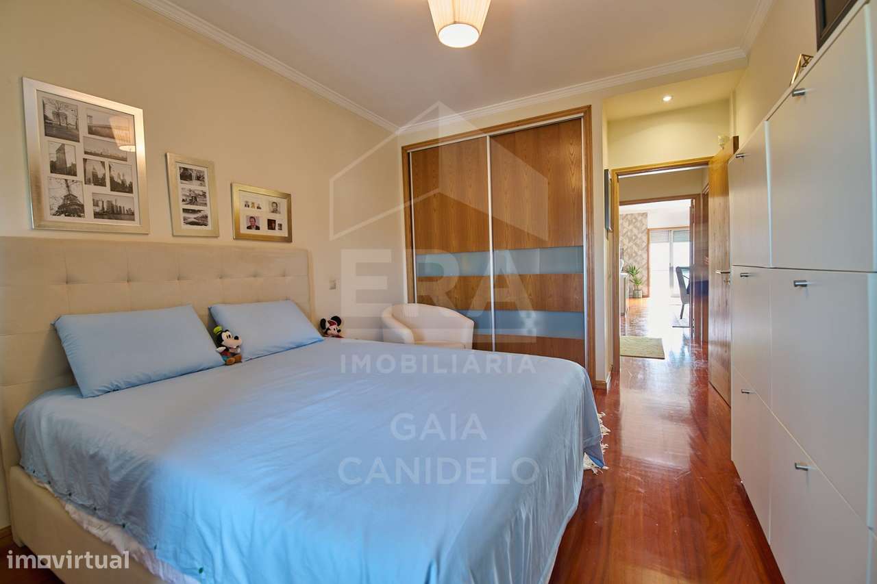 Apartamento T2 em Lavra, a poucos metros da praia-13