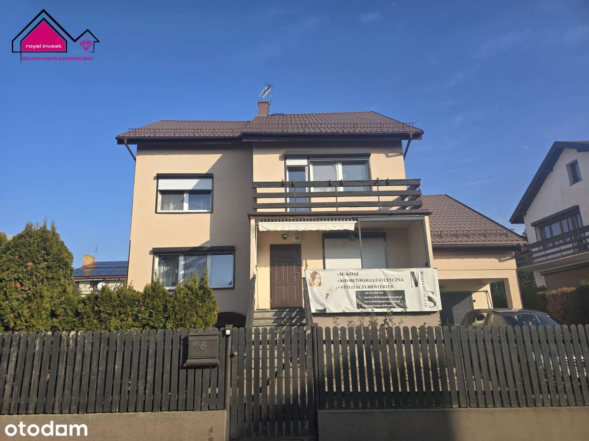 Przestronny dom w doskonałej lokalizacji - Pełny obrazek: 1/7