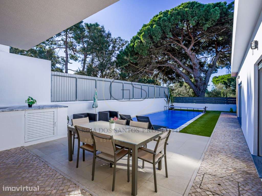 Moradia Térrea T4 de Elegância Contemporânea com Piscina e Jardim P... - Grande imagem: 5/46