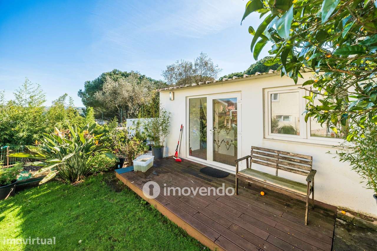 Moradia T3 mais Anexo T1 e Anexo T0 independentes, em Barcarena-39