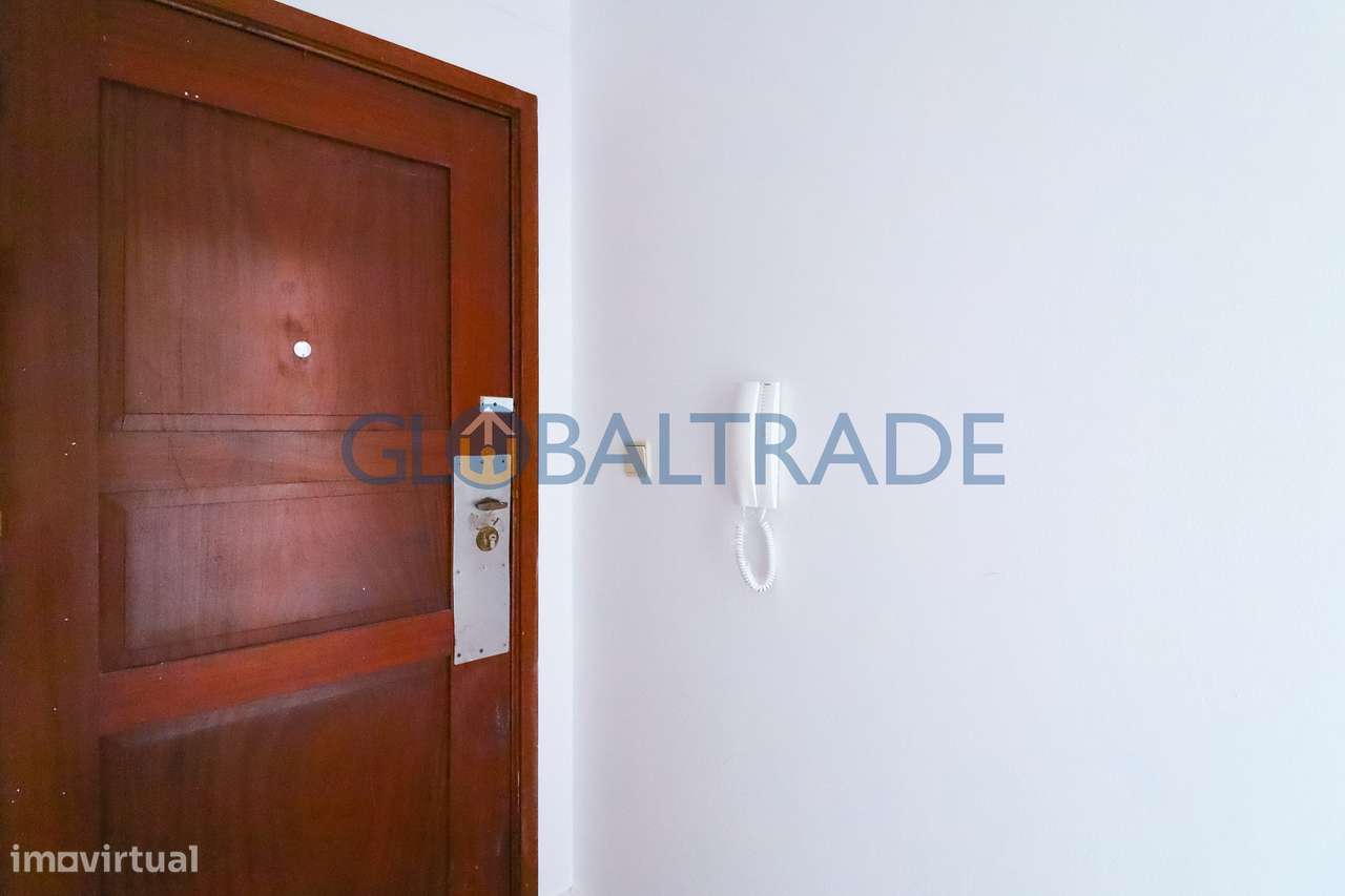Apartamento T2 Renovado & Equipado em Rio Tinto-27