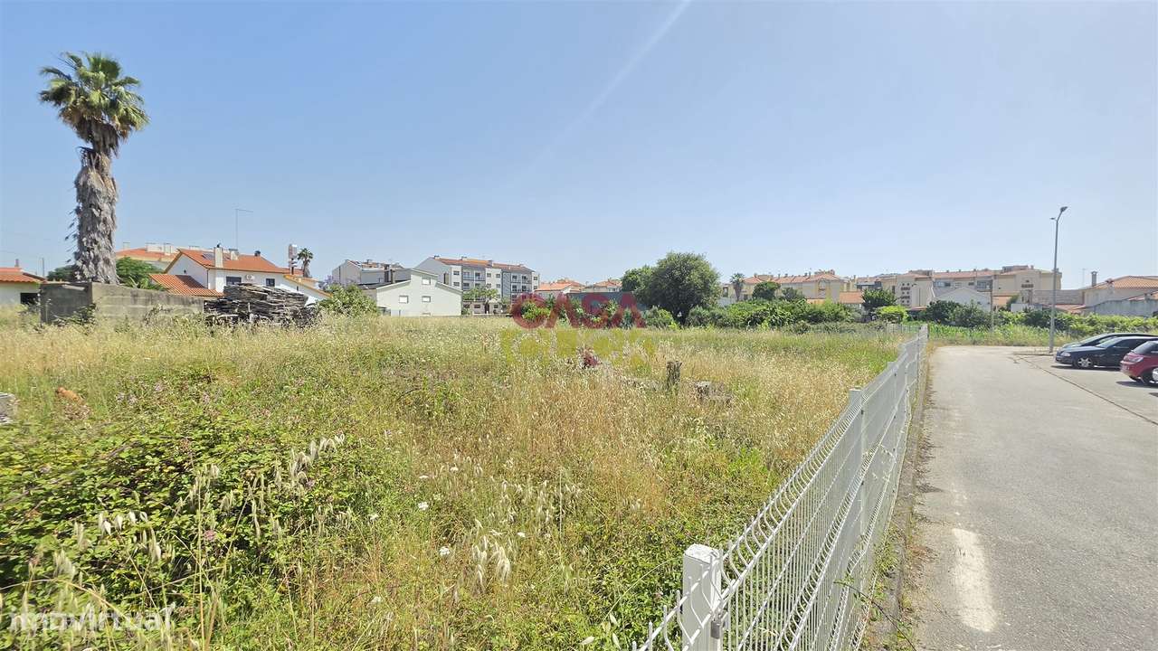 Terreno Para Construção T3 Venda em Nossa Senhora de Fátima,Entroncame-5