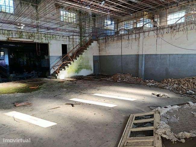 Armazém, para venda, Santa Maria da Feira - Paços de Brandão - Grande imagem: 4/9