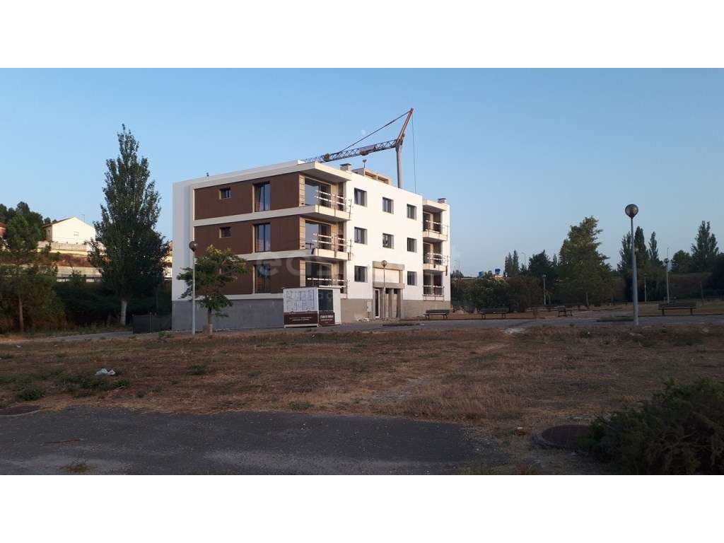 Apartamento T3 Moderno com box de garagem e espaço exterior no Amea... - Grande imagem: 5/6