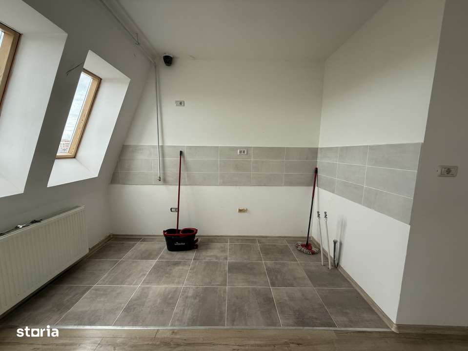 Apartament luminos, 3 camere, decomandat, 75 mp - Aradului - Imagine principală: 4/8