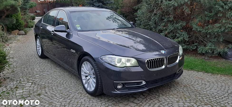 BMW Seria 5 520d Luxury Line - 4