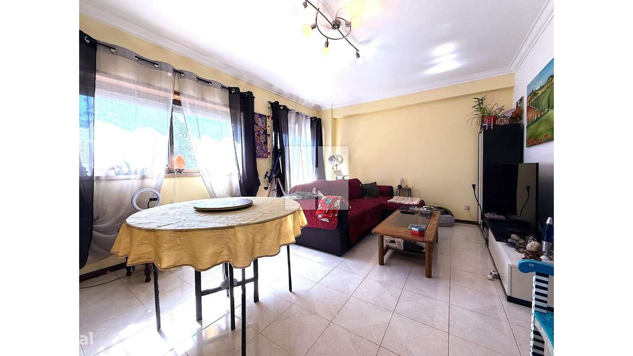 Apartamento T-2 c/ Garagem Buarcos-11