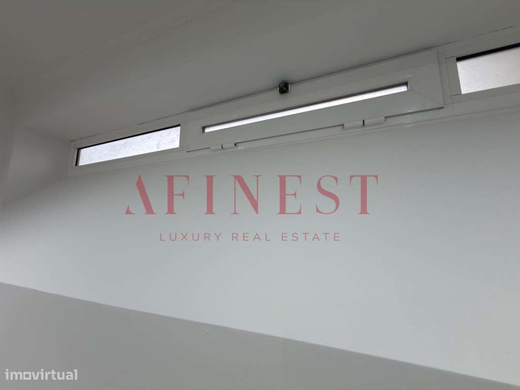 APARTAMENTO T2 RENOVADO COM AMPLO TERRAÇO NA PRAÇA DA IGREJA - AMADORA-15