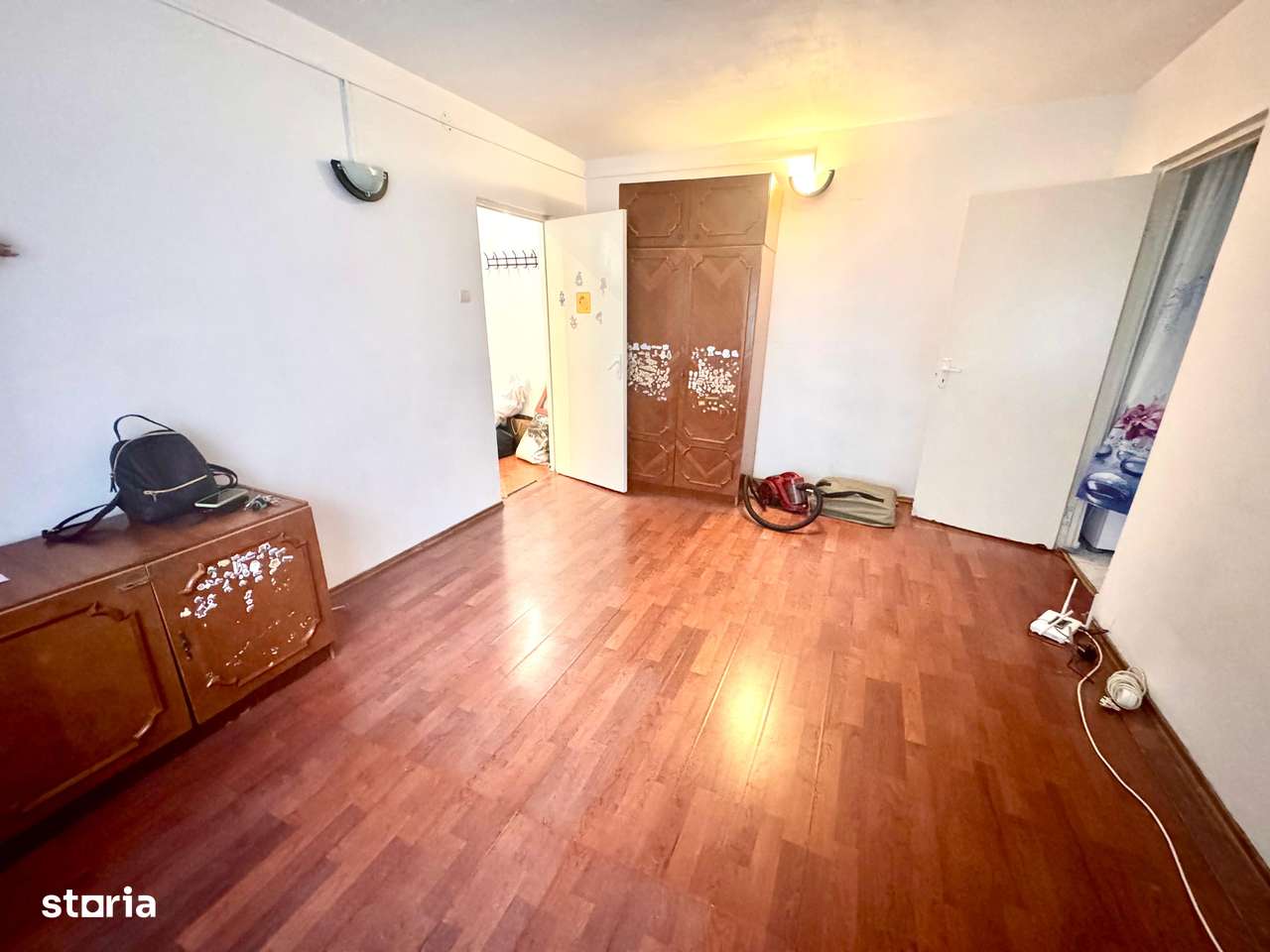 Apartament 3 camere | Zona Astra | Etaj 2/4 | 86.900 € - Imagine principală: 4/10