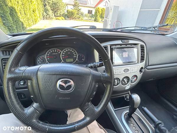 Mazda Tribute 3.0 V6 Exclusive - 26