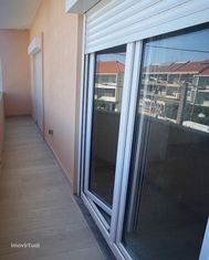 Oportunidade Apartamento T3 com varanda