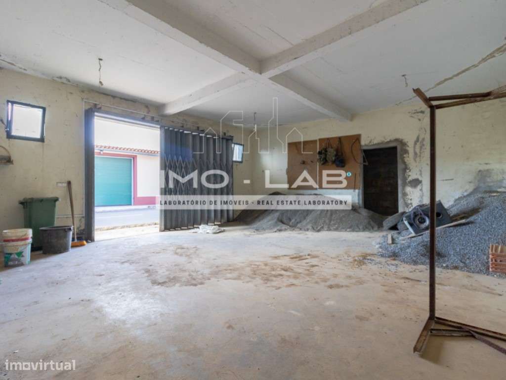 Moradia T2 - Ampla Garagem - Câmara de Lobos-10