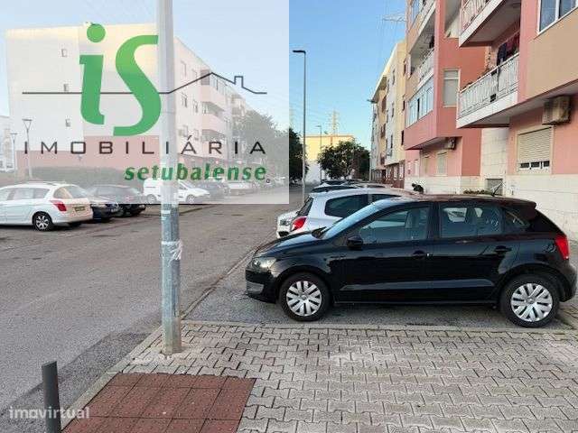 T2 PARA ARRENDAMENTO EM SETÚBAL 3º ANDAR COM ELEVADOR  (VALE DO COBR - Grande imagem: 4/8