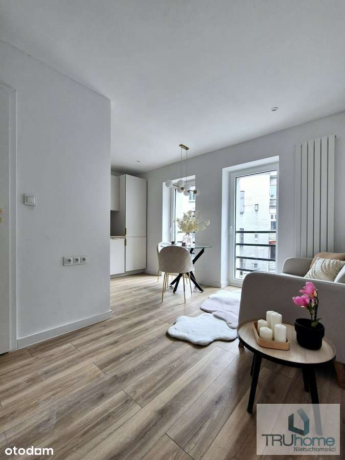 2 pokoje w odnowionej kamienicy | obok Dworca PKP-2