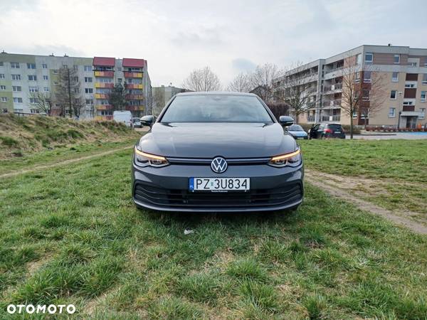 Volkswagen Golf VIII 1.5 eTSI EVO Life DSG - 3