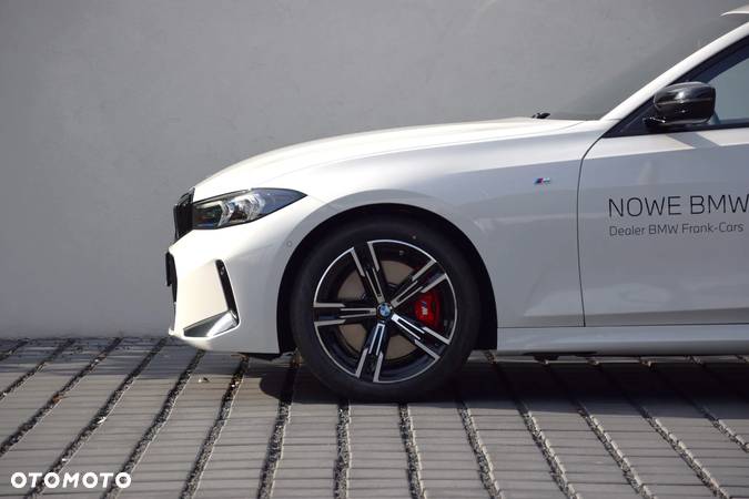 BMW Seria 3 318i M Sport - 14