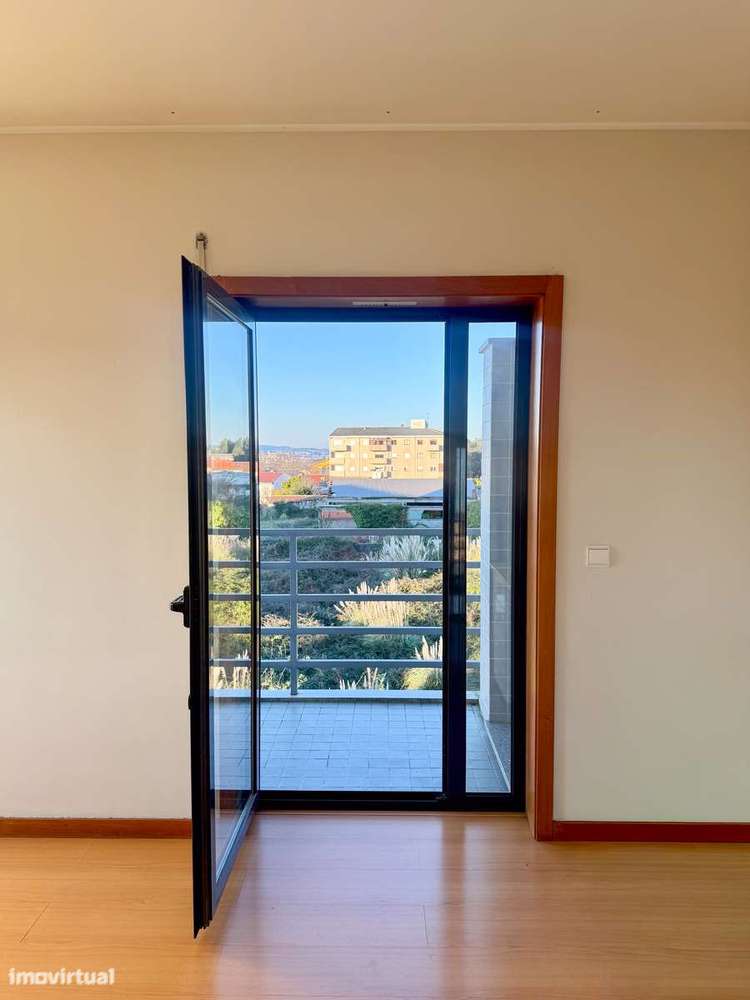 T1 ao lado Metro/Hospital S.João,  Axis Hotel, c/ lugar de garagem - Grande imagem: 4/23