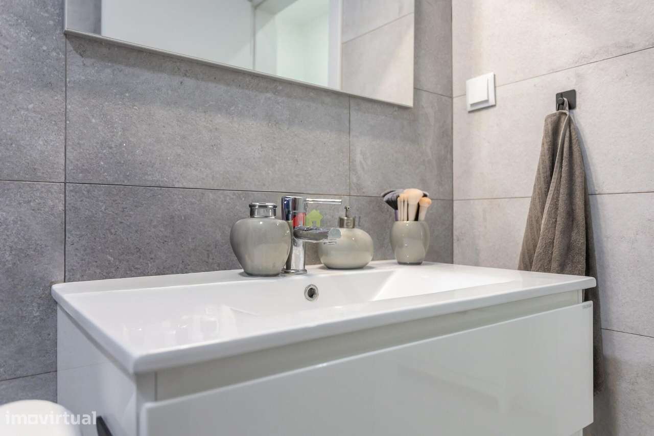 Apartamento T2 – 2º Andar | Lavradio, Barreiro-16