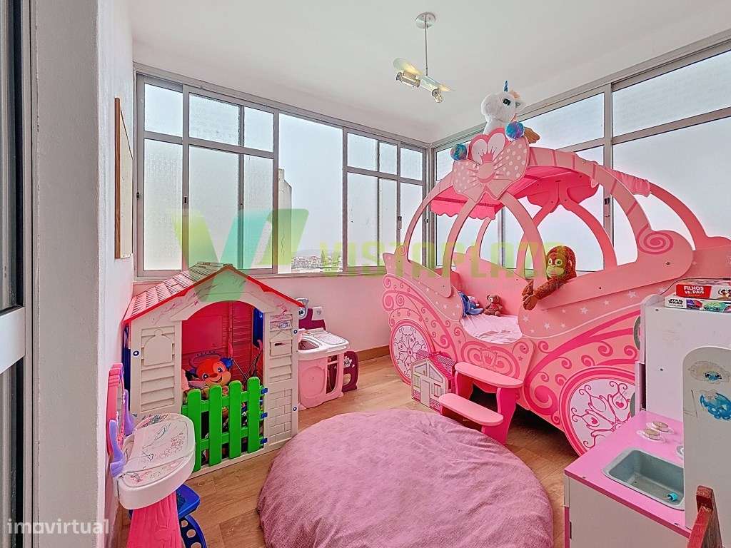 Apartamento Duplex T3 Remodelado no Centro de Portimão-15