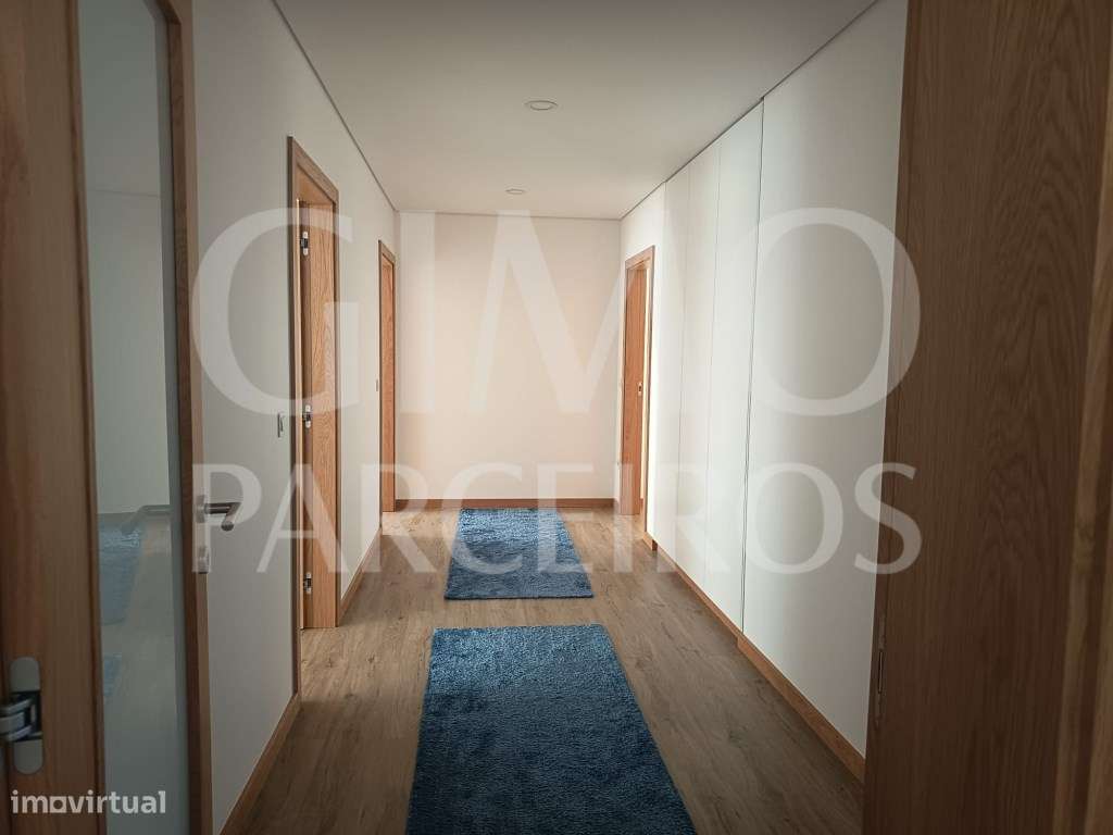 Moradia T3 Moderna e Confortável em Oliveira do Bairro.-7