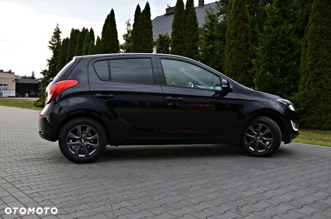 Hyundai i20 1.2 Trend - 22