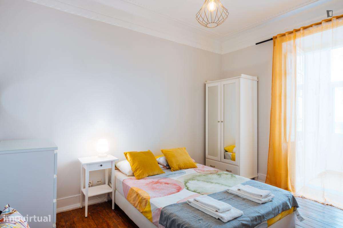 Quarto - localizado em Arroios Lisbon - Grande imagem: 3/10