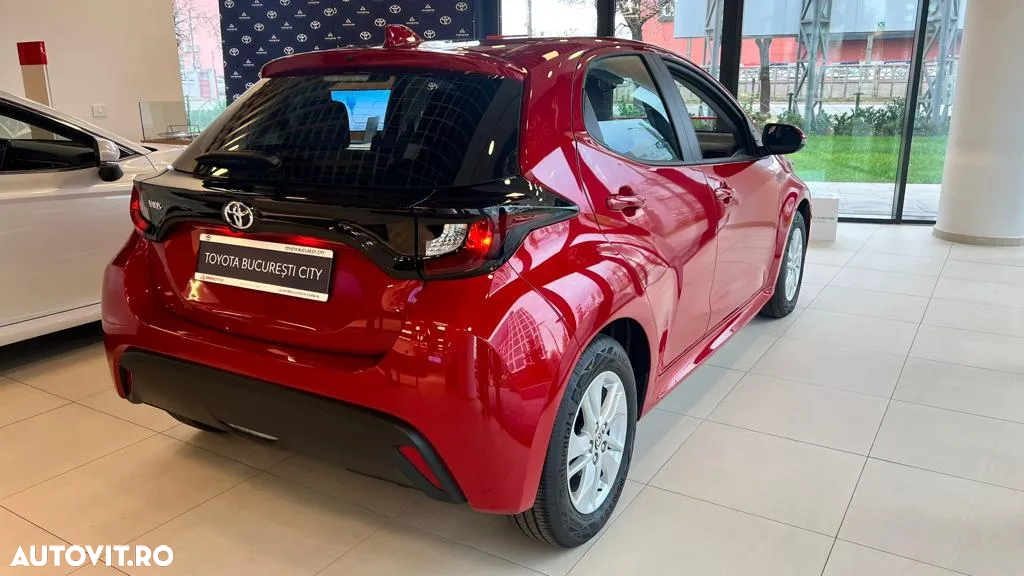 Toyota Yaris 1.5 L CVT Dynamic - 3