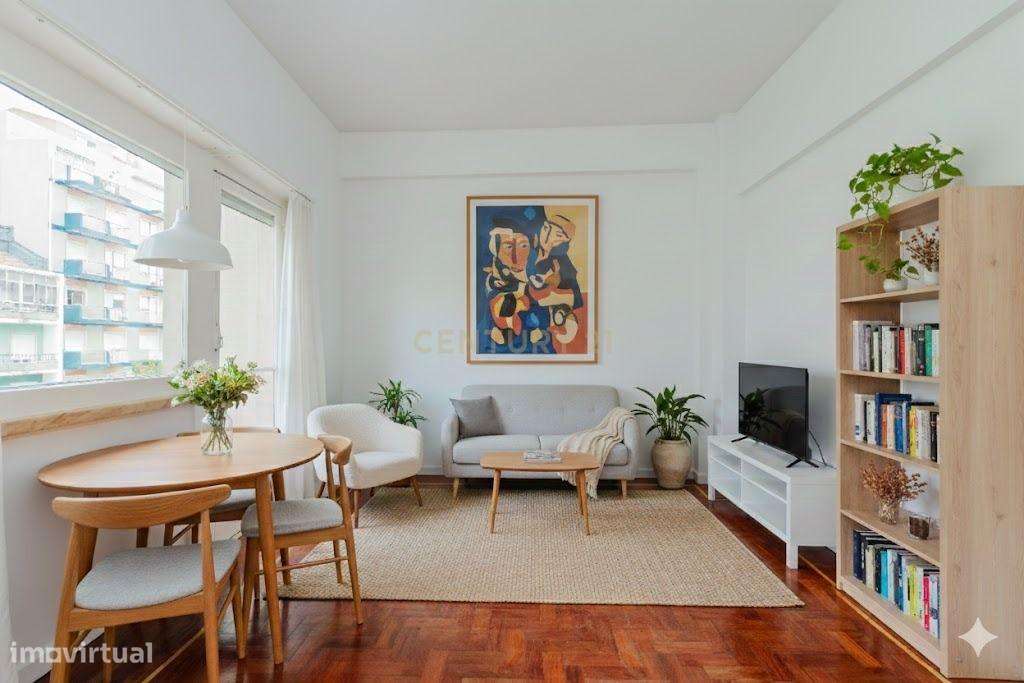Apartamento renovado de 3 quartos em Lisboa, com excelente localização - Grande imagem: 2/37