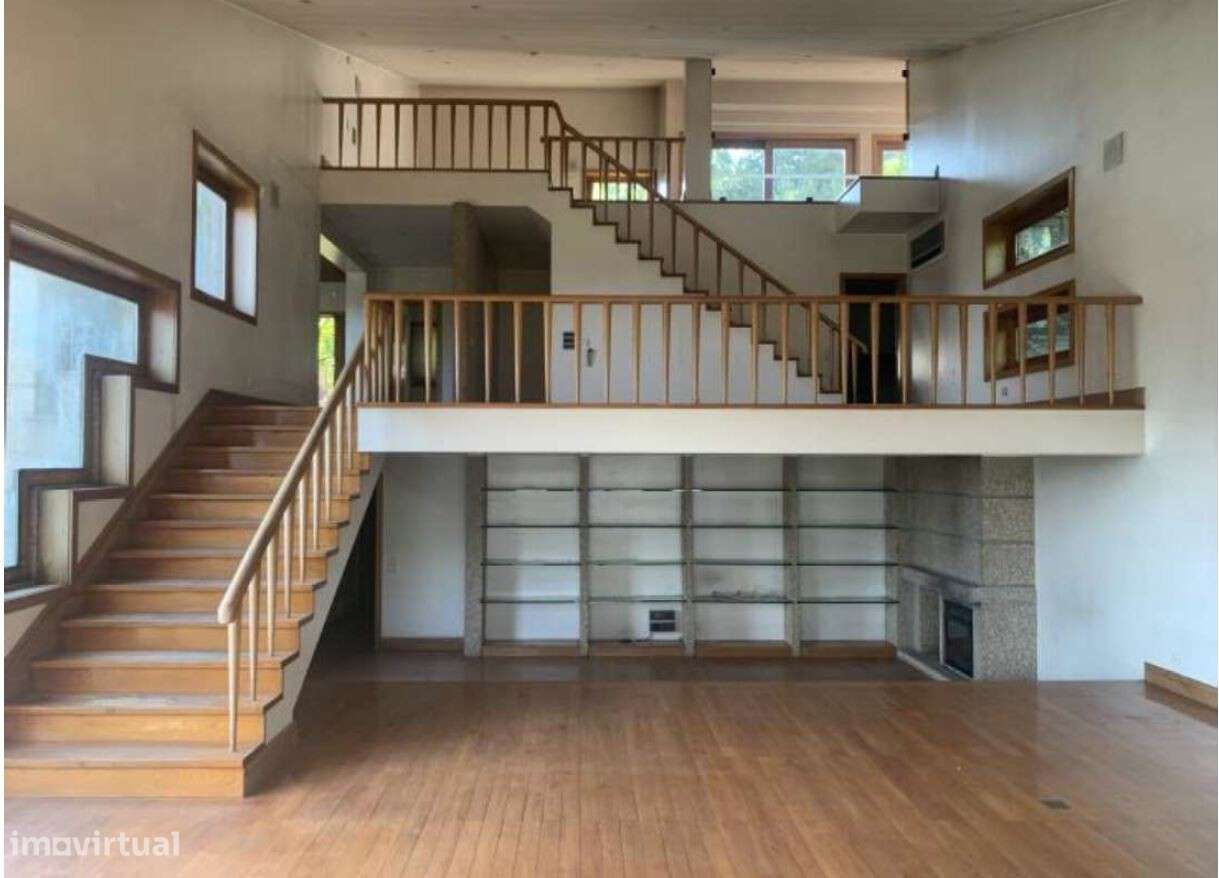 Moradia Isolada com Piscina e Jardim - Grande imagem: 5/30