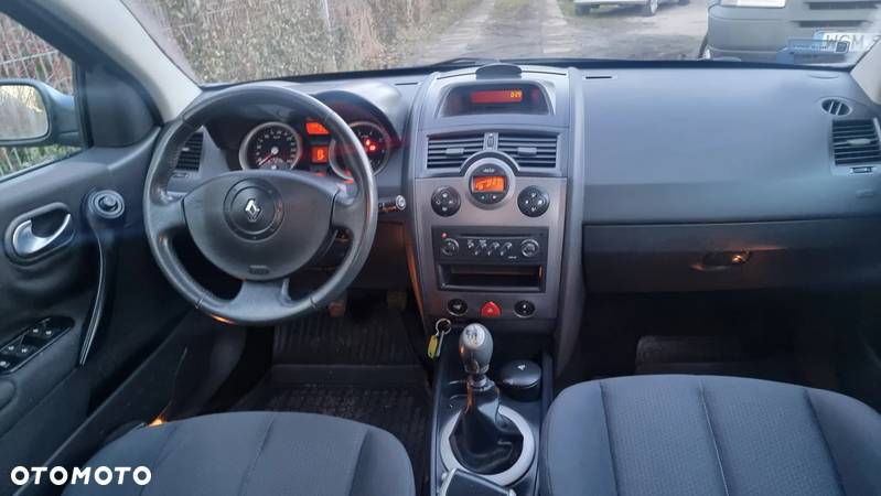 Renault Megane II 1.9 dCi Luxe Expression - 8