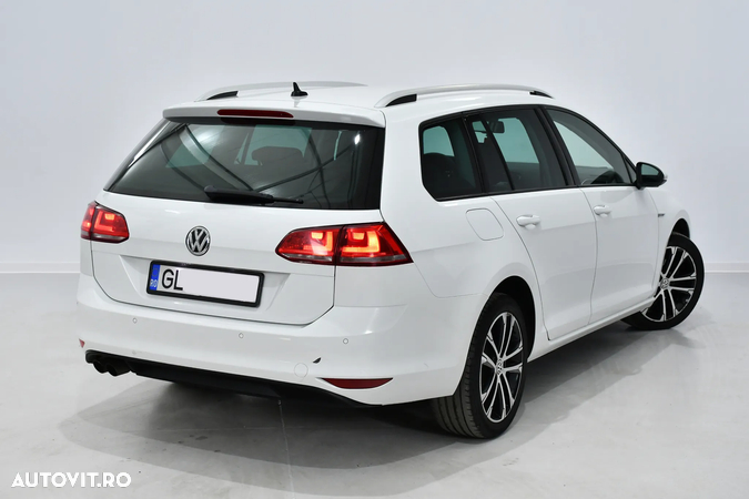 Volkswagen Golf 2.0 TDI BlueMotion Technology DSG Lounge - 8