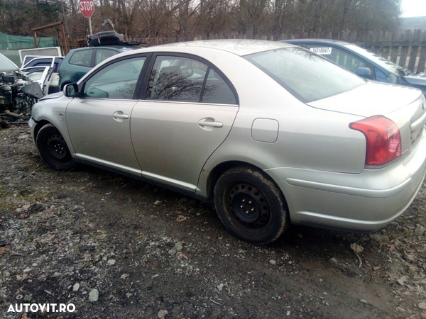 Dezmembrez Toyota Avensis - 2