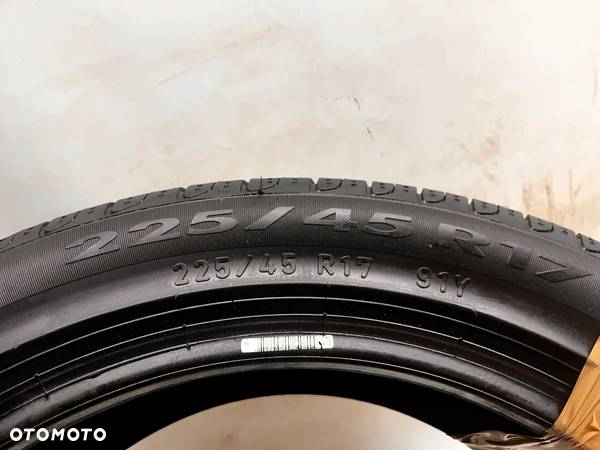 L-342 225/45R17 91Y PIRELLI CINTURATO P7 - 3