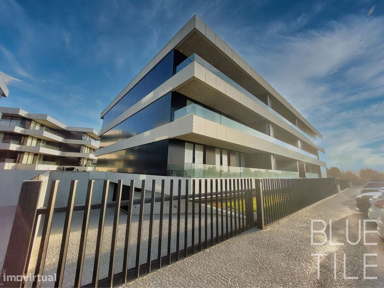 Apartamento T3 – último piso, garagem fechada, primeira linha de praia-43