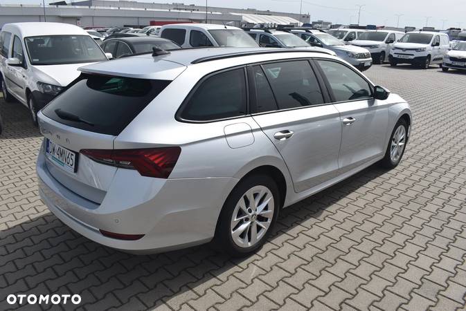 Skoda Octavia 2.0 TDI Ambition DSG - 33