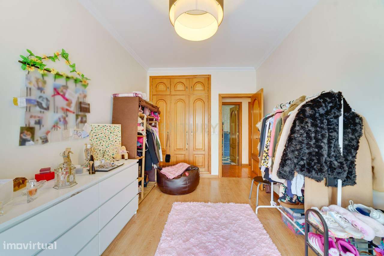 Espaçosa Moradia T3 em Quinta do Anjo, Palmela-16