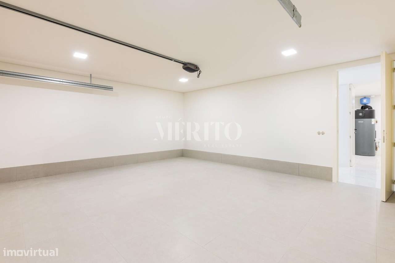 MORADIA T3 GEMINADA - NOVA-11