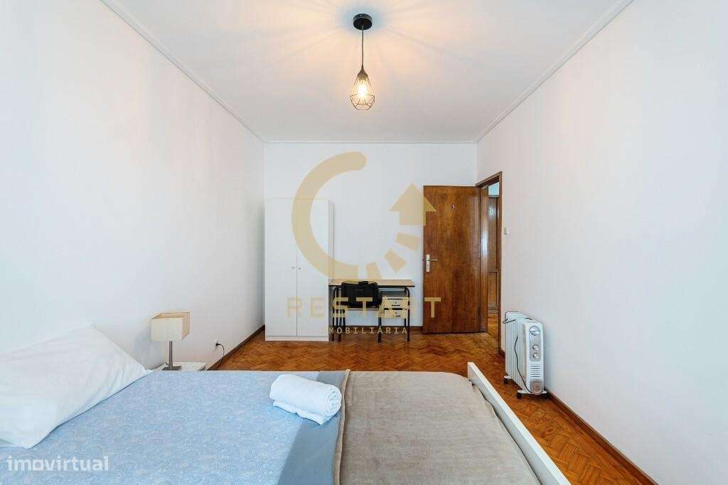 Moradia T11 Remodelada – Venda com Rendimento Garantido – Santa Luzia,-39