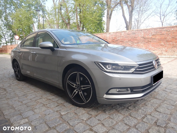 Volkswagen Passat 2.0 TDI BMT Comfortline - 1