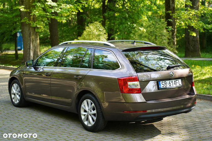 Skoda Octavia 1.6 TDI DSG Premium Edition - 4