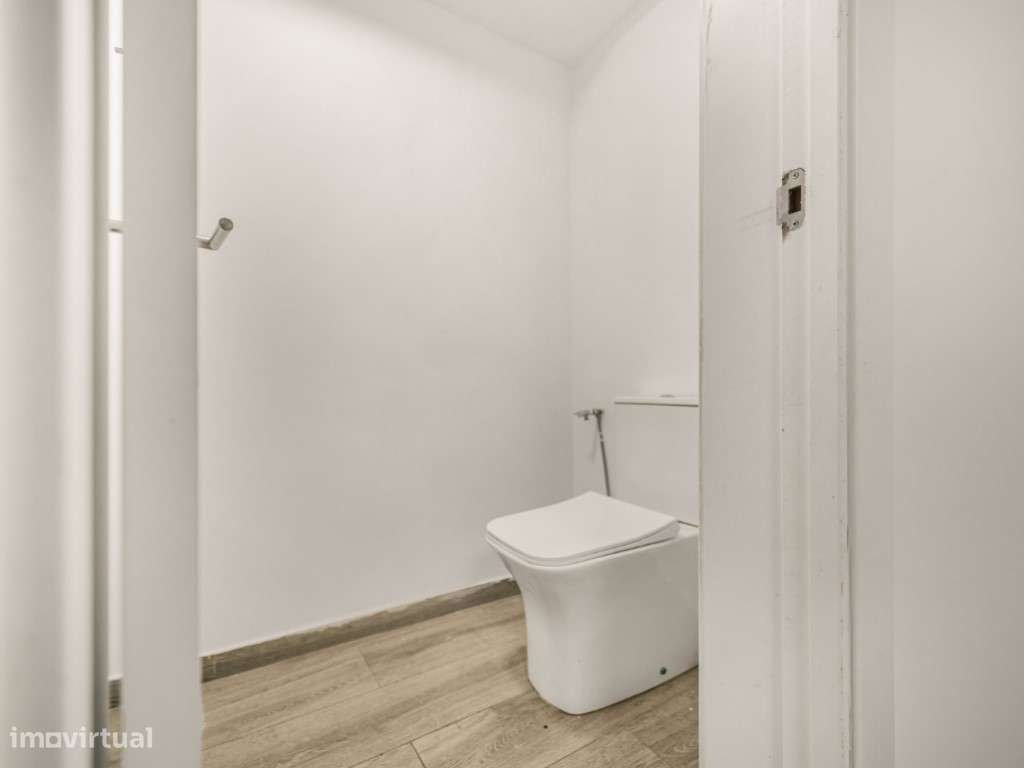 Espaço comercial na Tapada das Mercês - Grande imagem: 5/23