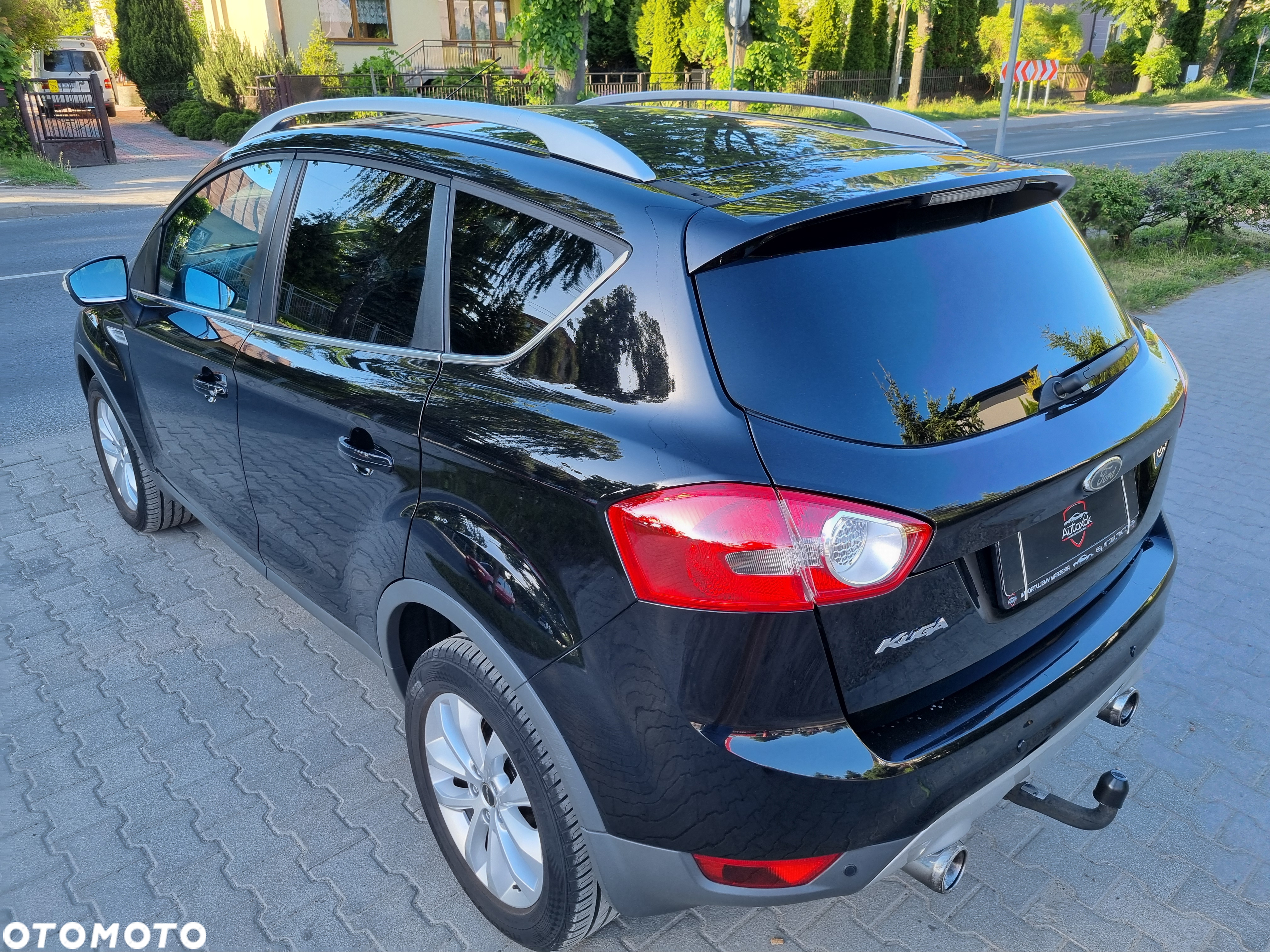 Ford Kuga - 10