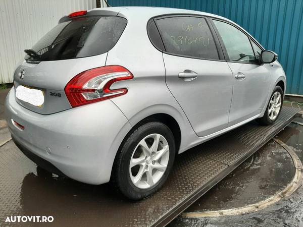 Planetara dreapta Peugeot 208 2015 HATCHBACK 1.2 i EB2F - 5