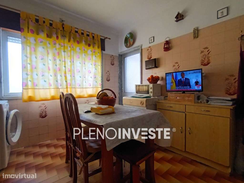 T2 com boas áreas na Arrentela-19